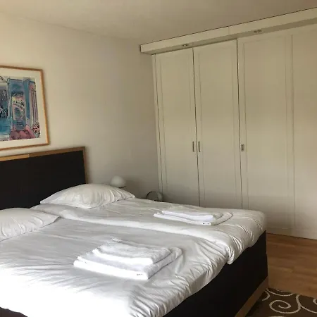 Charming In The Old Town - Uz3 *