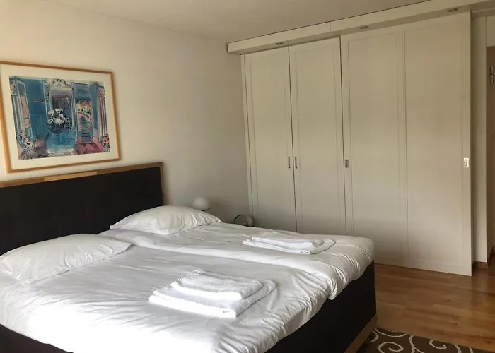 Charming In The Old Town - Uz3 *