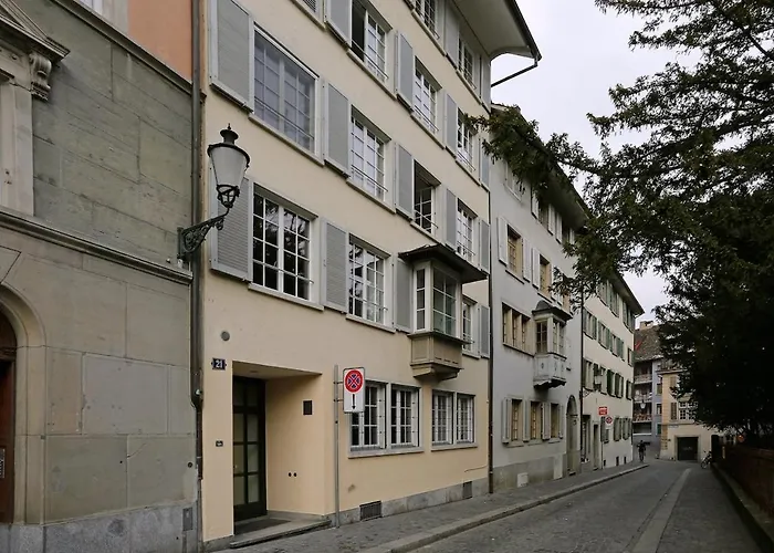 Апартаменты Charming In The Old Town - Uz3